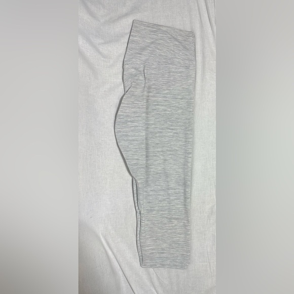New Lululemon Align Crop *21" !!! - Picture 8 of 8